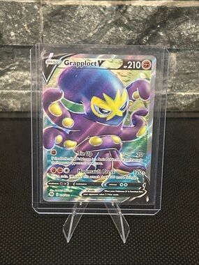Pokemon Grapploct V Full Art Holo 072/073 from Champions Path (2020)